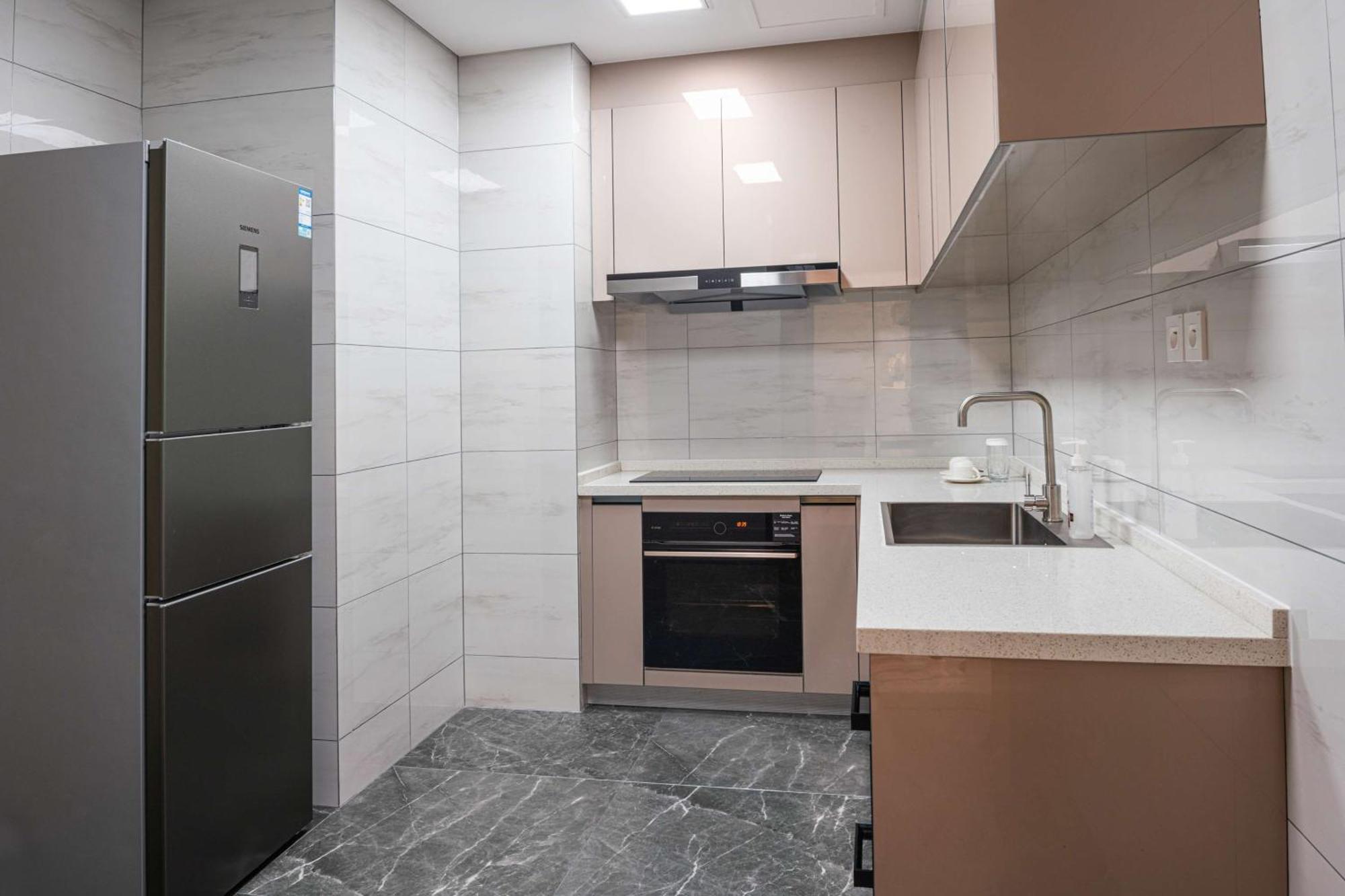 Hilton Brazzaville Les Tours Jumelles Hotel & Residences Zewnętrze zdjęcie