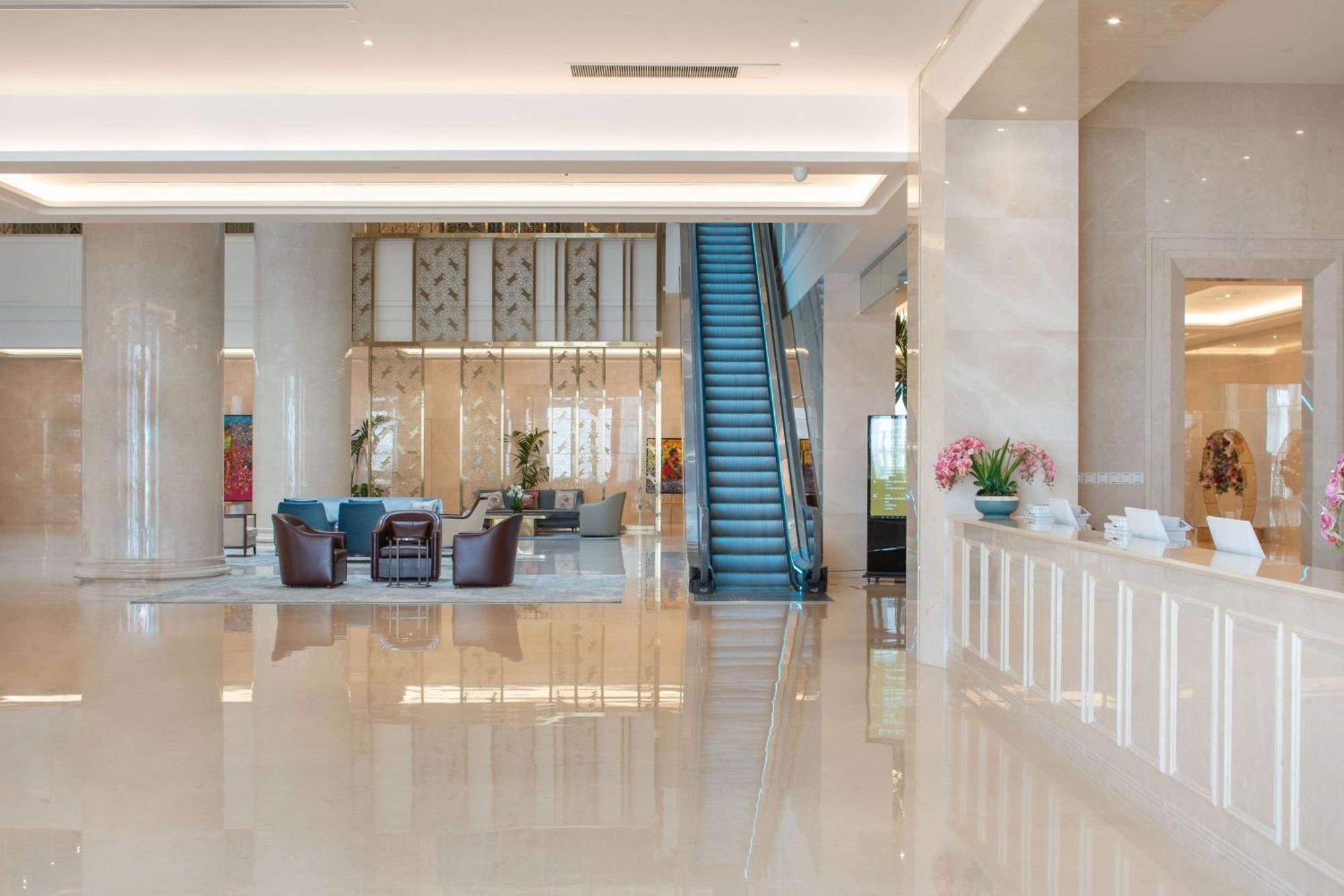 Hilton Brazzaville Les Tours Jumelles Hotel & Residences Zewnętrze zdjęcie