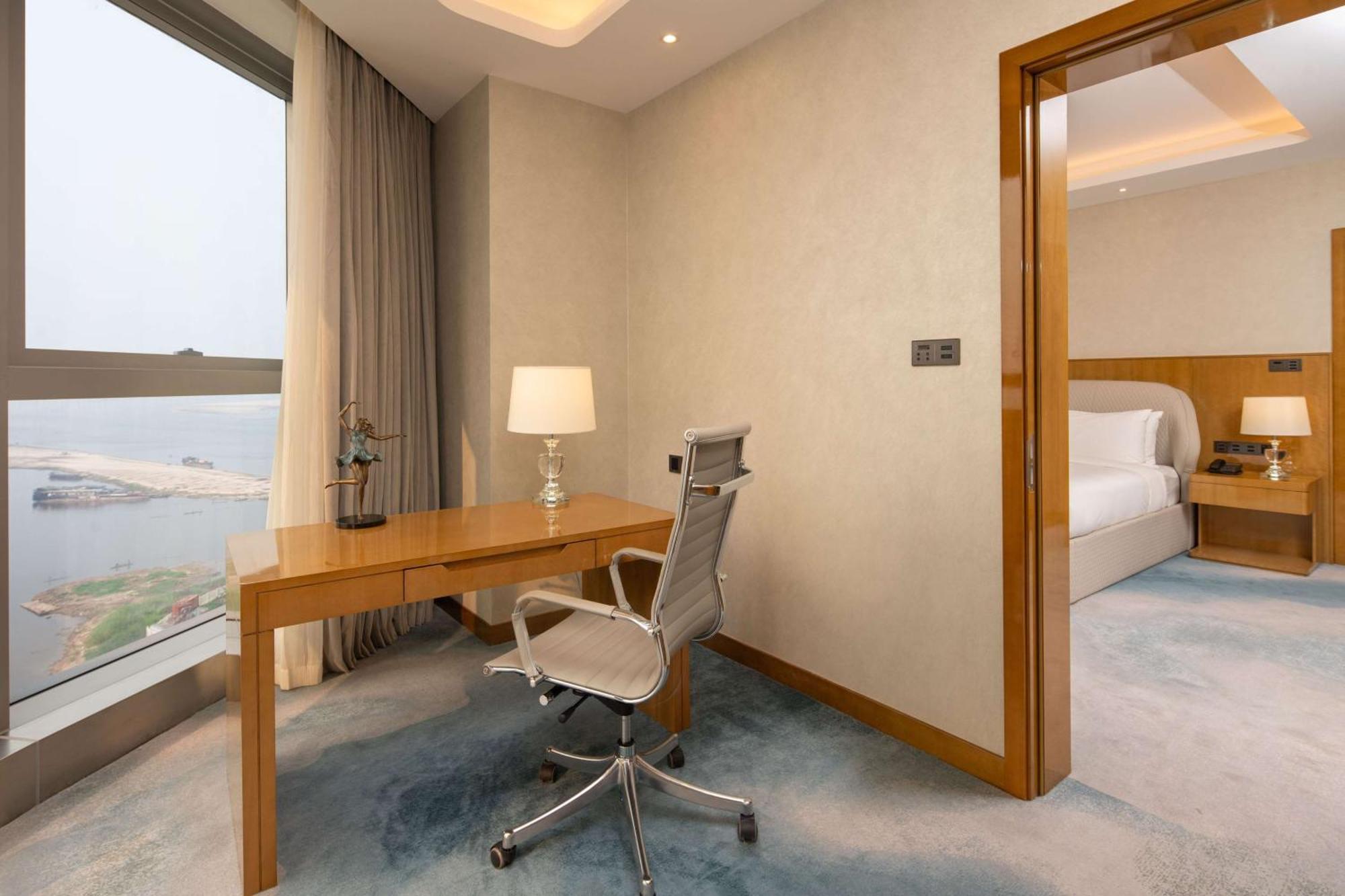 Hilton Brazzaville Les Tours Jumelles Hotel & Residences Zewnętrze zdjęcie